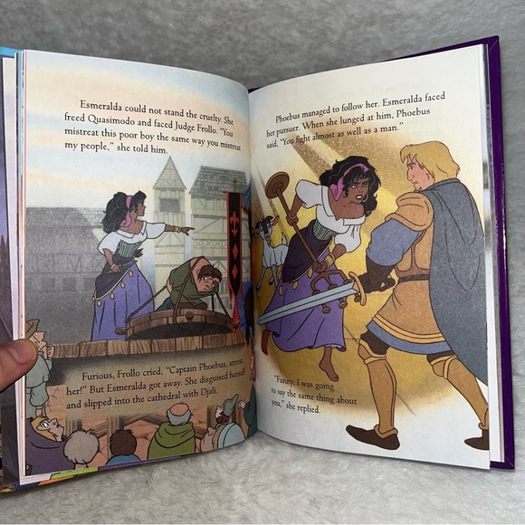Disney 1996 The Hunchback of Notre Dame hardback book - Picture 9 of 11